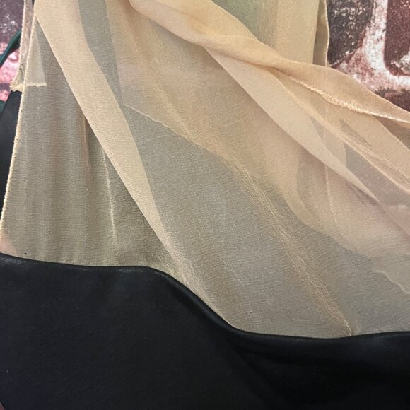 NWT Vintage Gianni Versace Couture Black & Gold Asymmetric Silk Gown - Picture 12 of 16